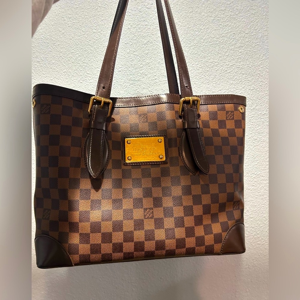 Louis Vuitton LV Tote Bag
Hampstead MM Brown Damier